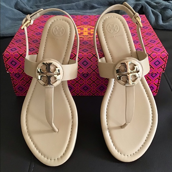 beige tory burch sandals